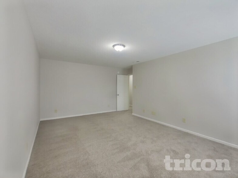 Building Photo - 2332 Cedarmill Dr