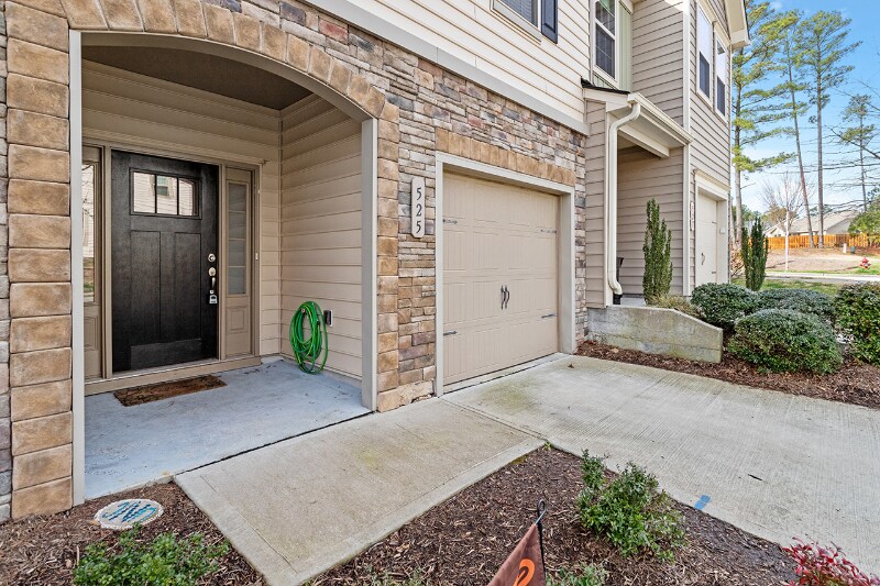 Building Photo - 525 Timpson Ave