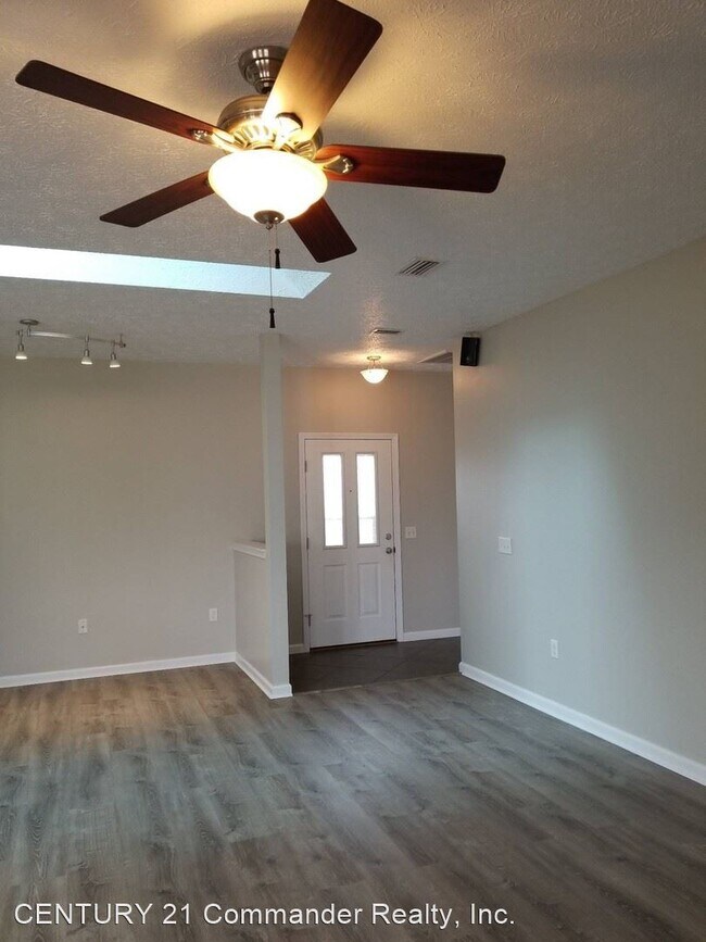 Building Photo - 4 br, 2 bath House - 2915 Cedars Crossing