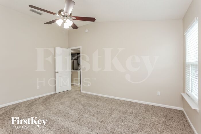 Building Photo - 12556 Itani Wy