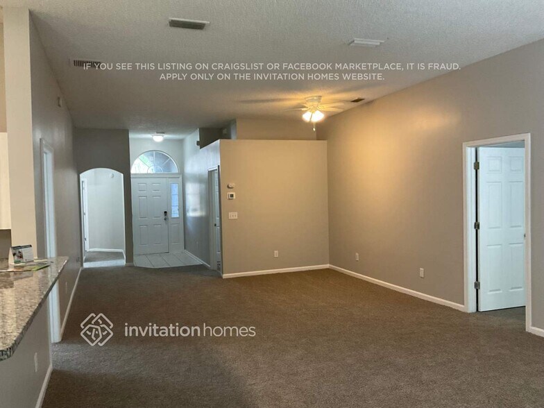 Building Photo - 921 Mineral Creek Dr