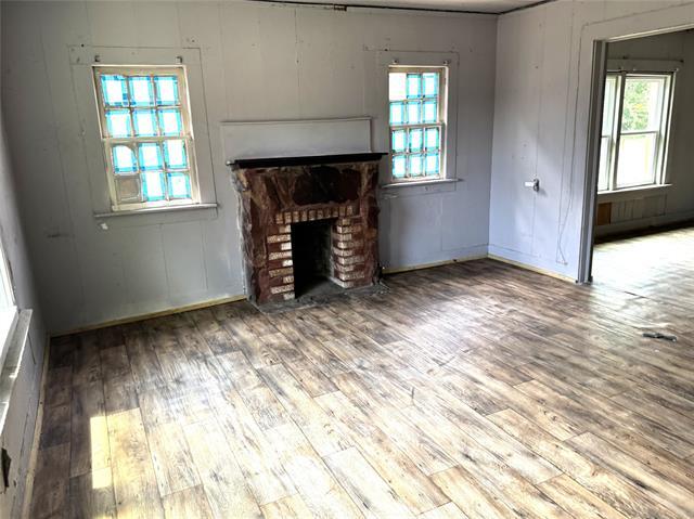 Building Photo - 2711 W Walker St