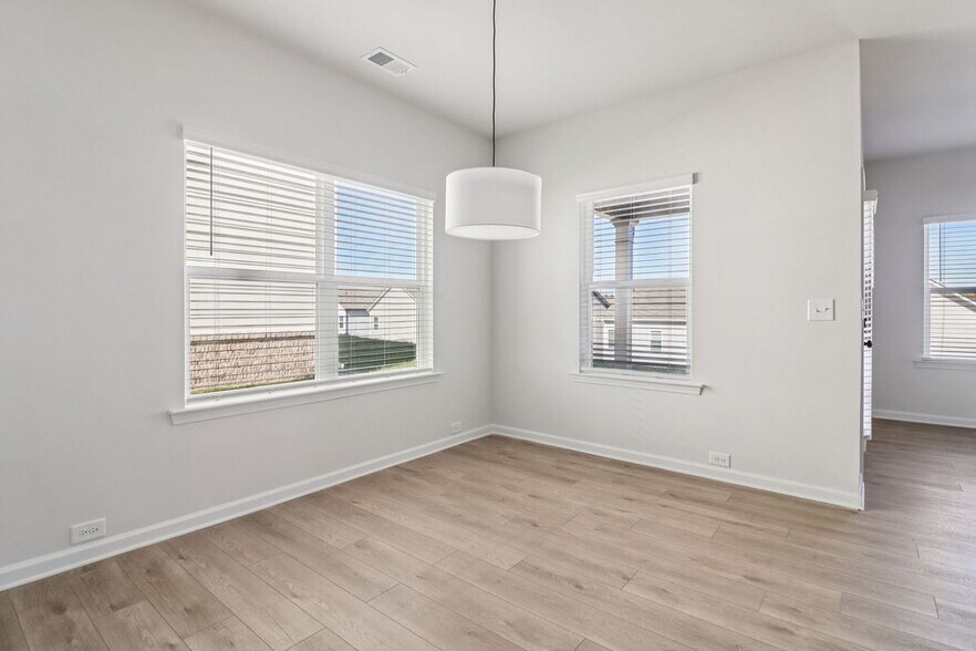 Building Photo - 708 Shetland Trl