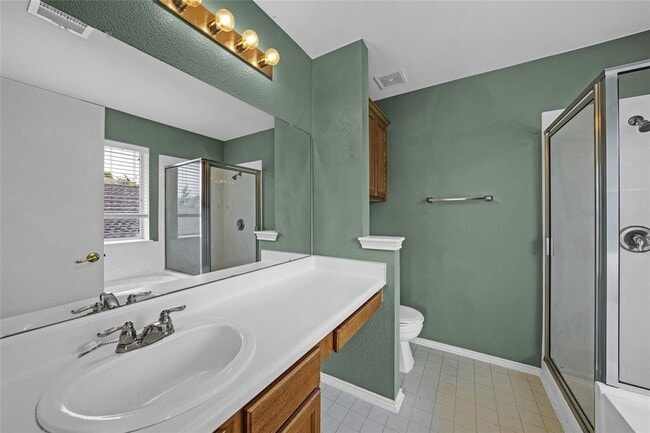 Building Photo - 5509 Bentsen Ln