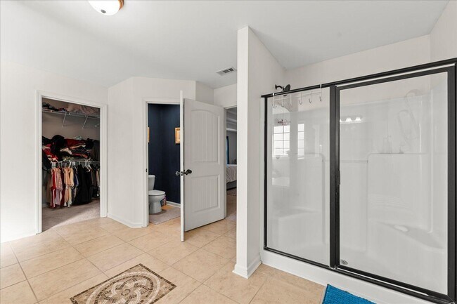 Building Photo - 5307 Bull St