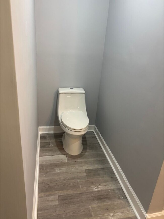 Building Photo - Charming 3BR House in Charlotte