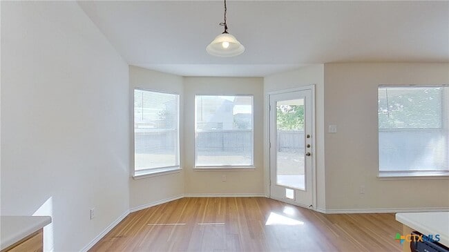 Building Photo - 1105 Burgess Dr