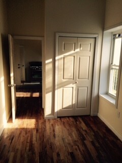 Building Photo - 870 Herkimer St