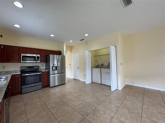 Building Photo - 3069 NW 30th Pl