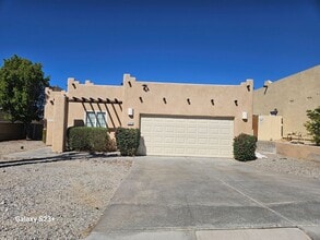 Building Photo - 13337 Calle Amapola