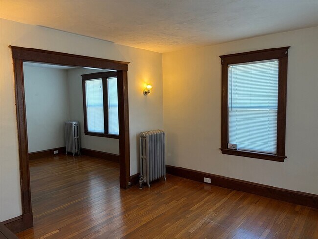 Building Photo - 16 Eddy St
