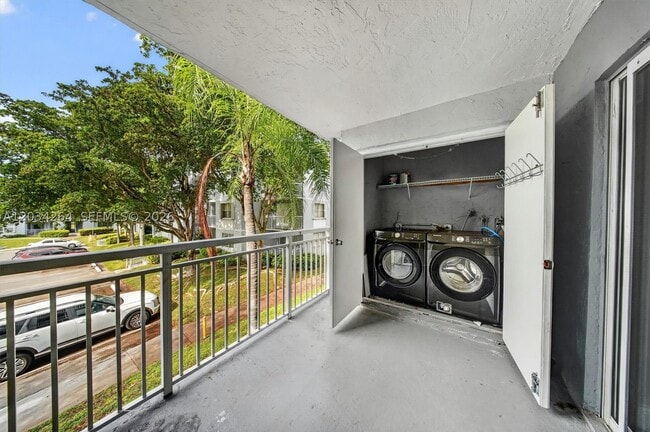 Building Photo - 8540 SW 212th St
