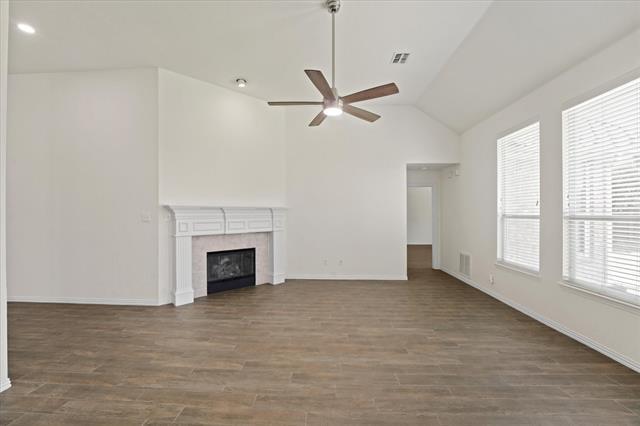 Building Photo - 8908 Red Oaks Dr