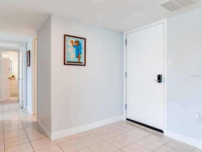 Building Photo - 660 Island Way