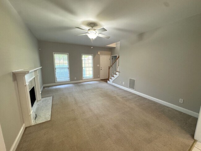 Building Photo - Great 3br House (plus Bonus Room) in East Athens!