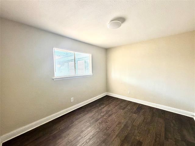 Building Photo - 901 Redbird Dr