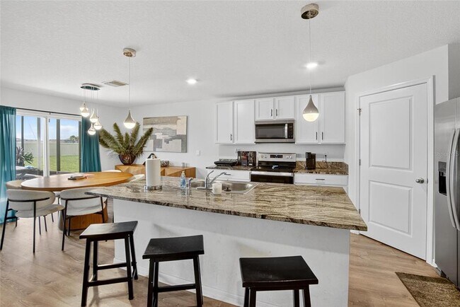 Building Photo - 2841 Gumbo Limbo Dr