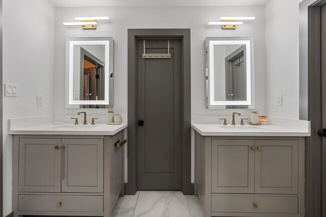 Building Photo - 40 Wellington Ct