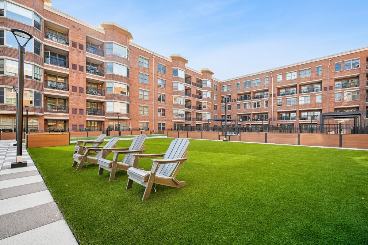 Building Photo - 22 Ave at Port Imperial