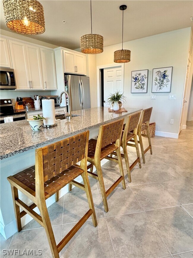 Building Photo - 5690 Mayflower Way