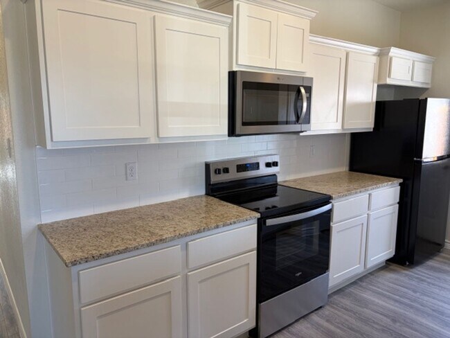 Building Photo - 1624 Pima Trail