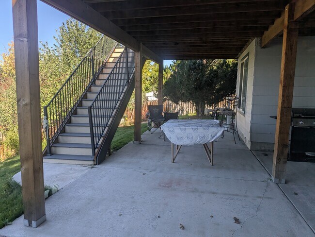 Building Photo - 5616 S Quemoy Ct