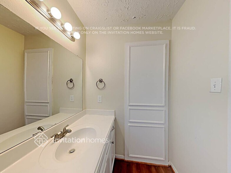 Building Photo - 18002 Woodgum Dr