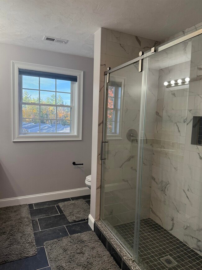 Building Photo - 114 Brook Hl