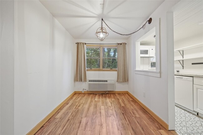 Building Photo - 1300 NY-22