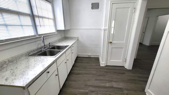 Building Photo - Remodeled Two Bedroom House Available For ...