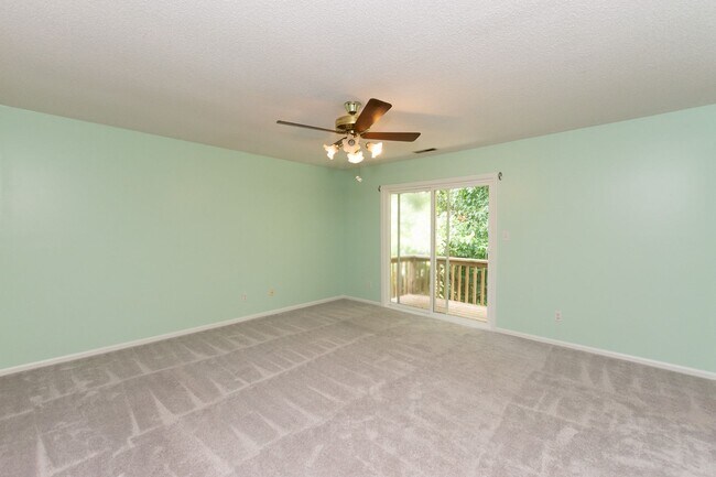 Building Photo - 117 Brenda Dr