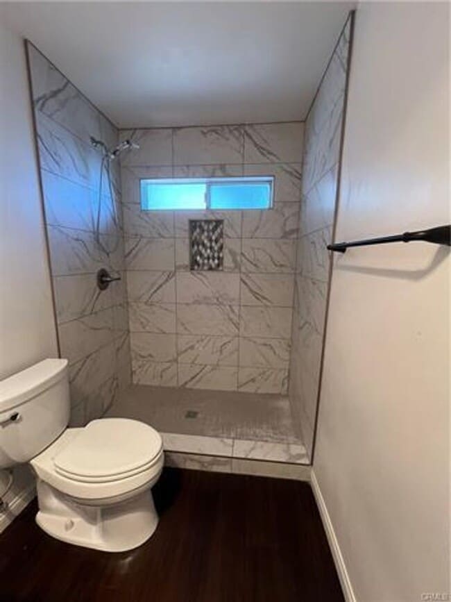 Building Photo - Beautiful single story Canyon Lake Home