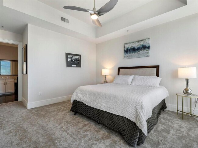 Building Photo - 1065 Peachtree St NE