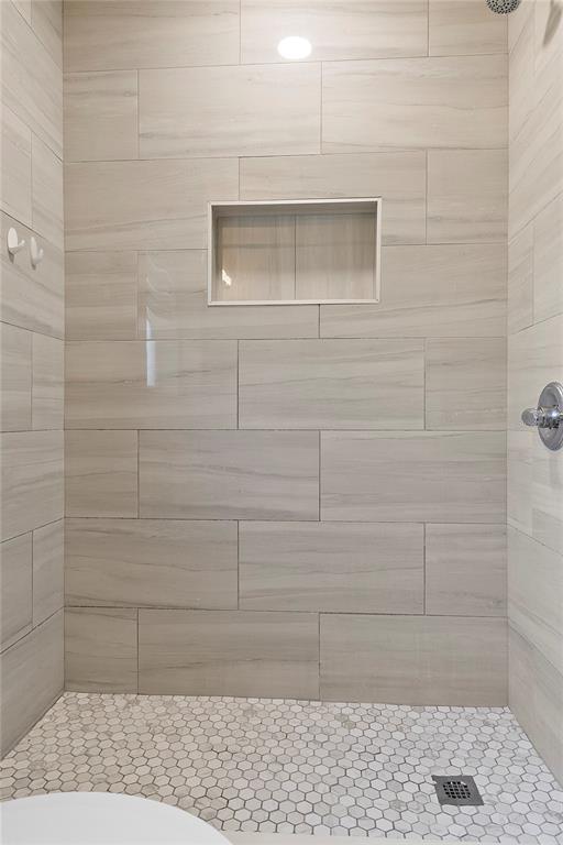 Building Photo - 1305 Fountainhead Dr