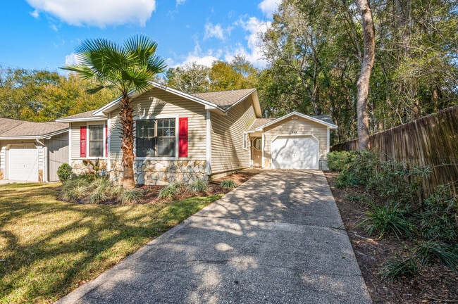 Building Photo - 206 Esmond Ct