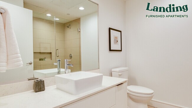 Building Photo - 2850 Fannin St