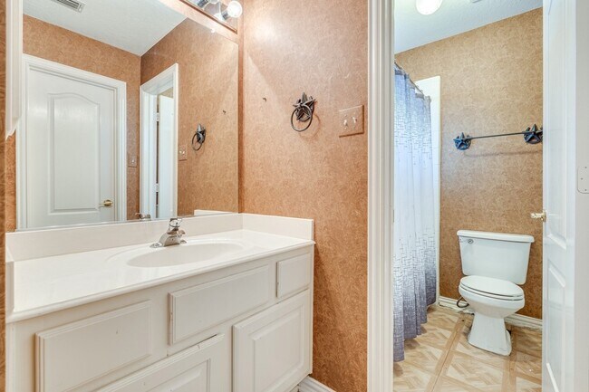 Building Photo - 3829 Bonita Dr