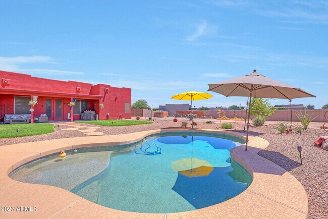 Building Photo - 28920 N Redbloom Ct