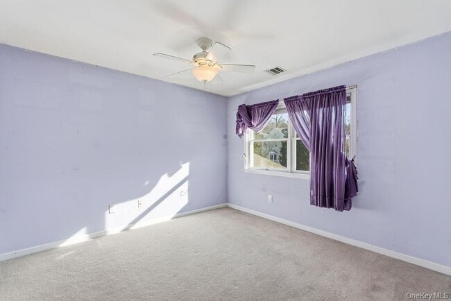 Building Photo - 305 Glenwood Dr