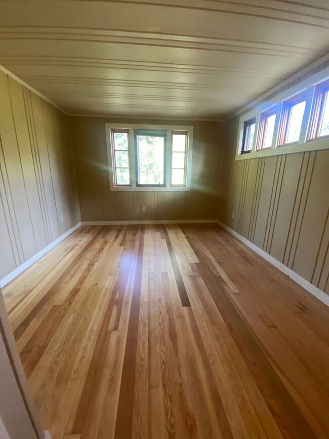 Building Photo - 3 Bedrooms | 2 Bath Home in Trout Lake, Wa...