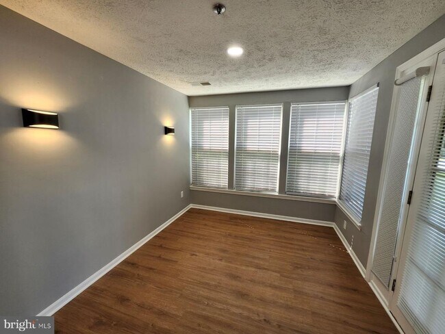 Building Photo - 12236 Ladymeade Ct
