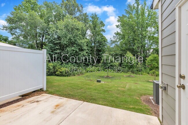 Building Photo - 267 Old Grove Ln