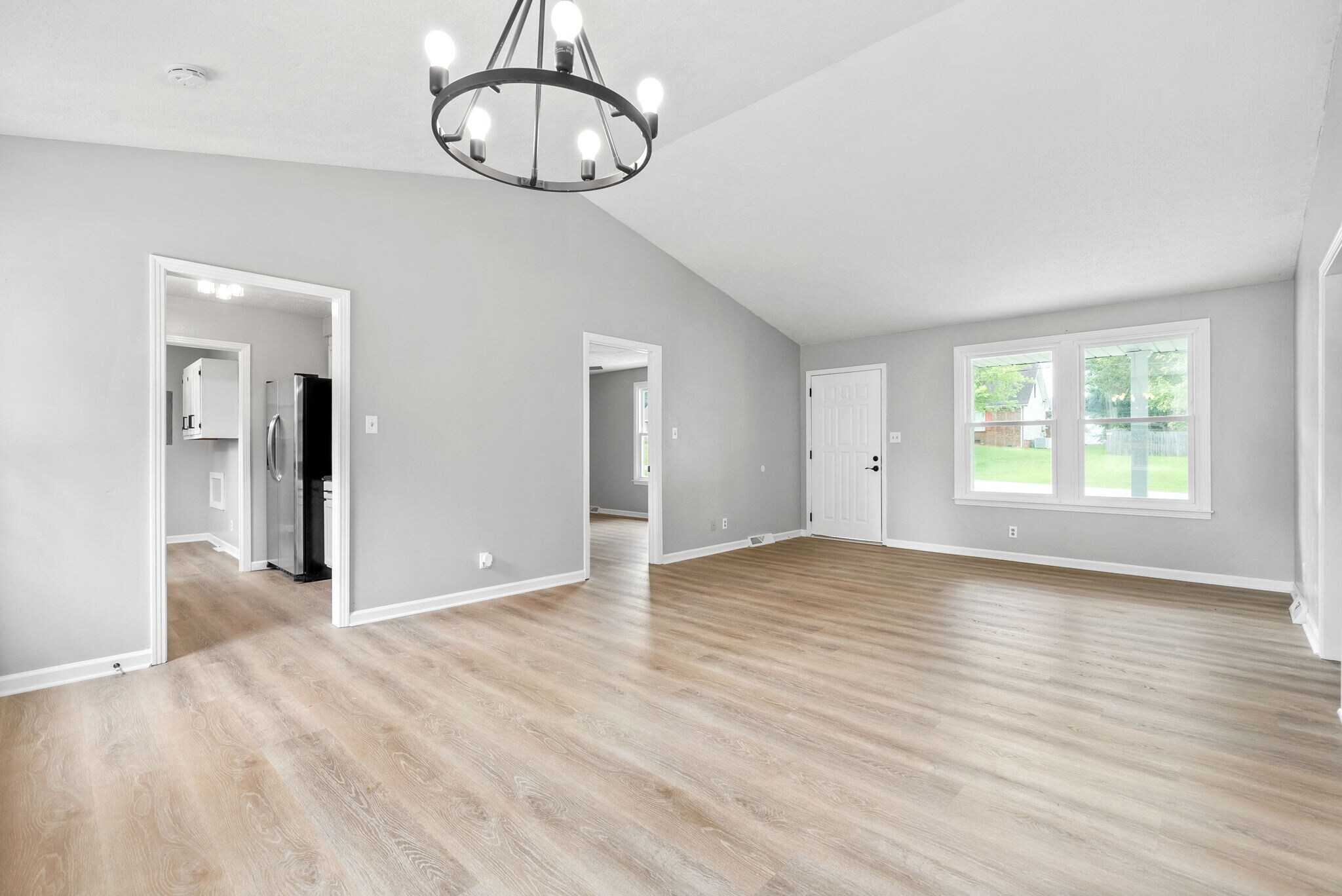 Building Photo - 313 Grassland Dr