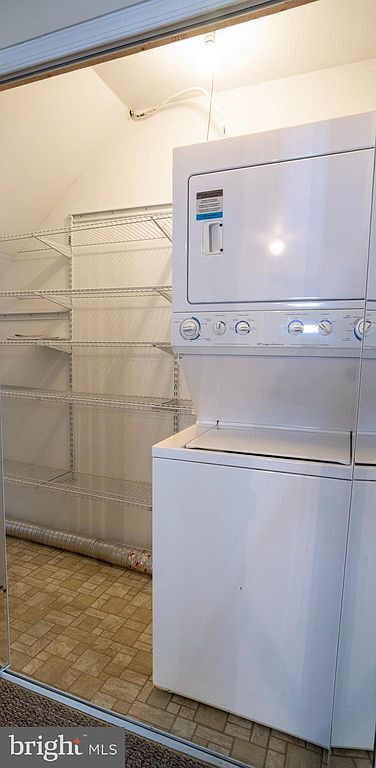 Washer/Dryer (in-unit) - 8234 Roanoke Ct