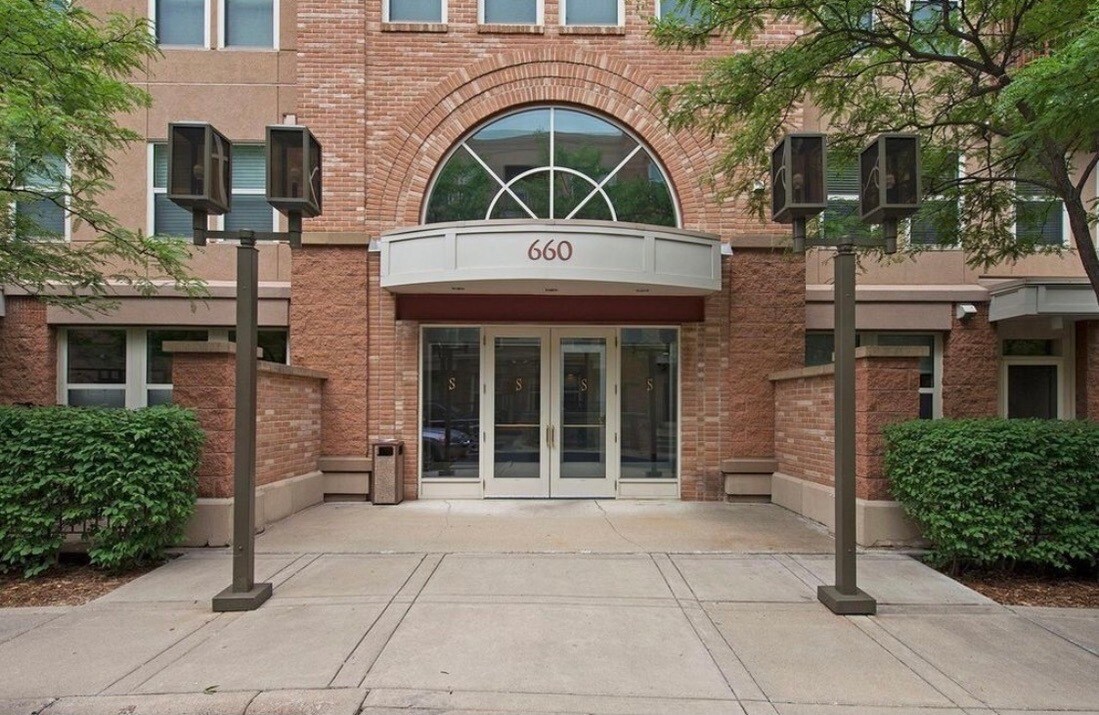 Building Photo - 660 N 2nd St