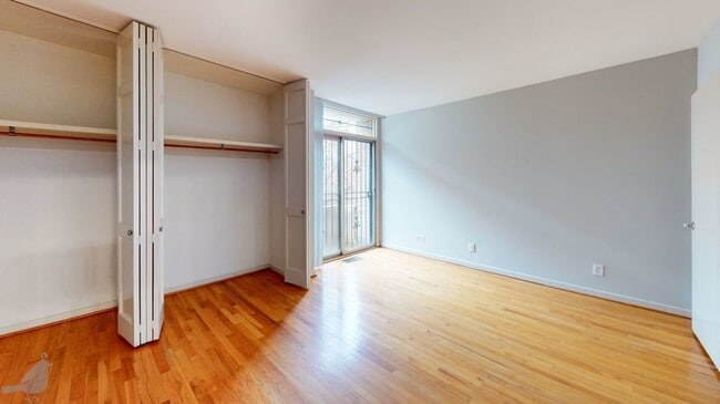 Building Photo - 226 M St SW