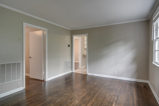 Building Photo - 3817 Burrus St