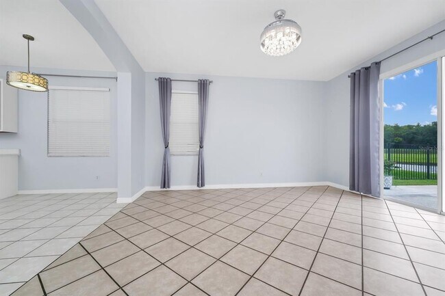 Building Photo - 9821 Bennington Chase Dr