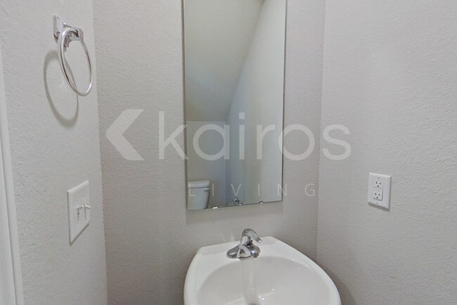 Building Photo - 1422 Native Gdn Rd