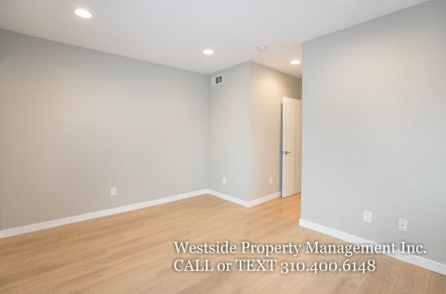 Building Photo - 6548 La Mirada Ave